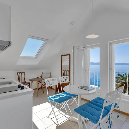 Seafront * טוצפי