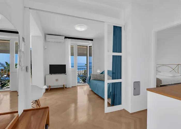 Seafront Apartmán