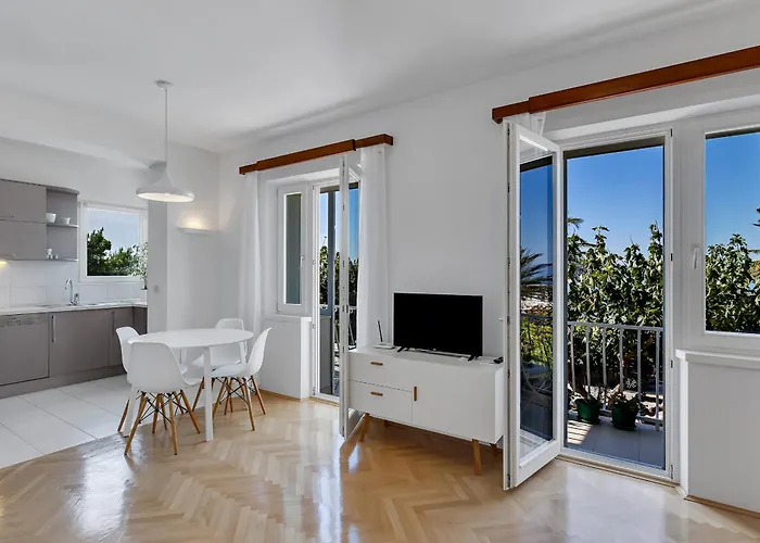 Seafront Apartmán