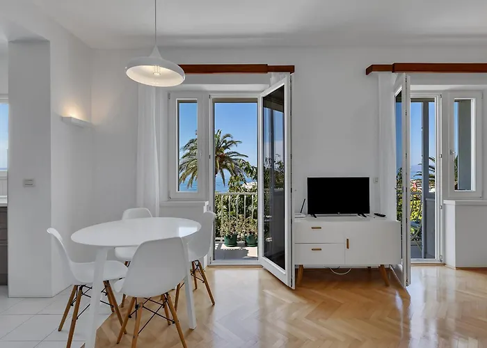 Seafront Apartmán *