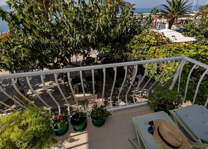 Seafront Apartmán