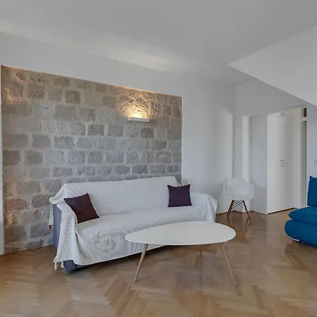 Apartment Seafront