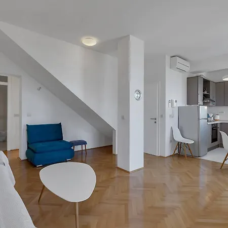 Seafront Διαμέρισμα Tučepi