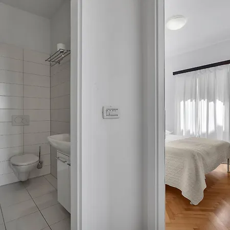 Apartment Seafront *