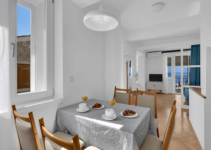 Apartament Seafront *